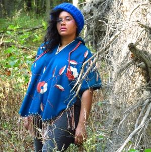 Vintage Wool Embroidery Floral Fringe Tassel Poncho Cape